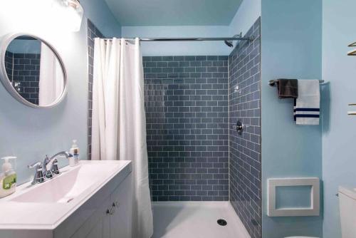 Blue, Youre My Boy Germantown 1 Bedroom Apartment in Louisville, USA