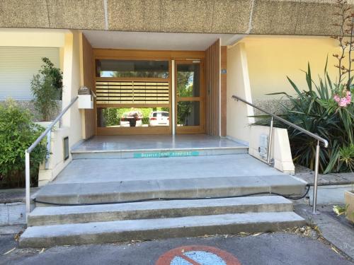 Entrance, Les Collines d'Estanove, charming, bright, calm place with pool in Estanove