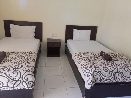 2 twin beds
