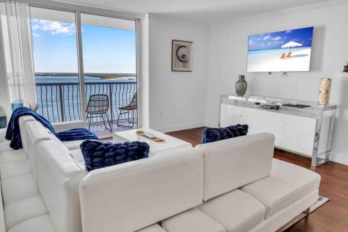 Central ocean view 3 bedrooms in Miami W Parking in Miami, USA