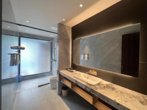 Two-Bedroom Villa image 4
