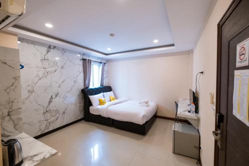 Double Room image 4