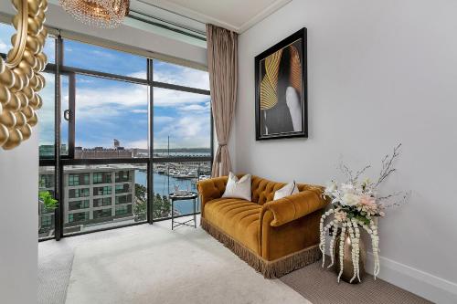 The Golden Hour Penthouse, Auckland