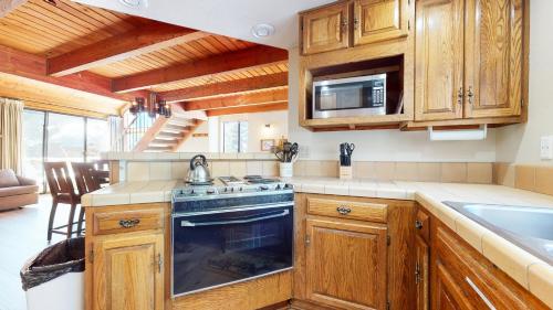 Snowflower #68 Condo - main image