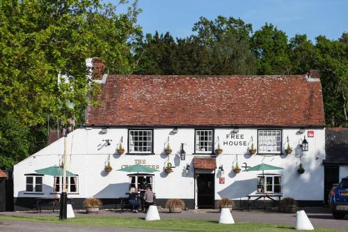 The Cricketers Arms - image 10