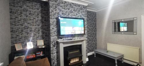 3 bedroom house sleeping 6 people gîte à louer Dixon CTC BRADFORD