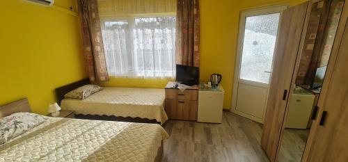 Fema Guest House