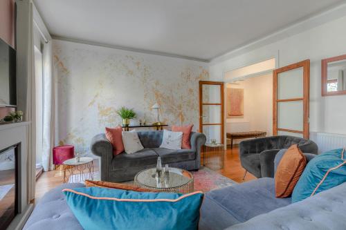 Massive 5 Bedroom West End Designer Townhouse near Hyde Park - image 12