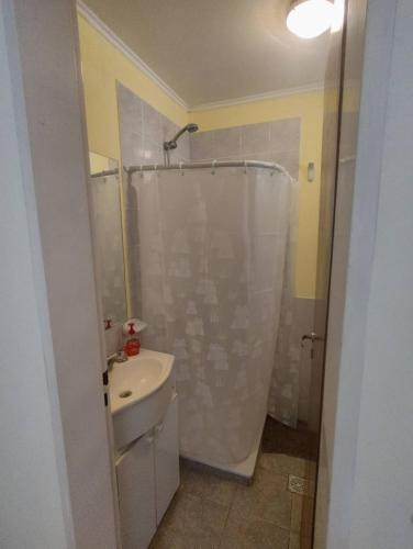 淋浴間, Departamento en Tandil in 坦迪爾