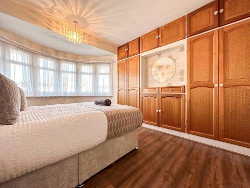 3 Bed House Near Abbey Wood Station and Welling