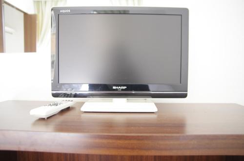 Economy Single Room with Shared Bathroom - Non-Smoking