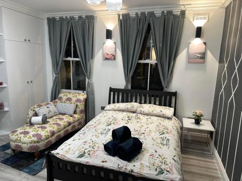 Studio - Sleeps 2 - Acton Park and Stn Close, Londres