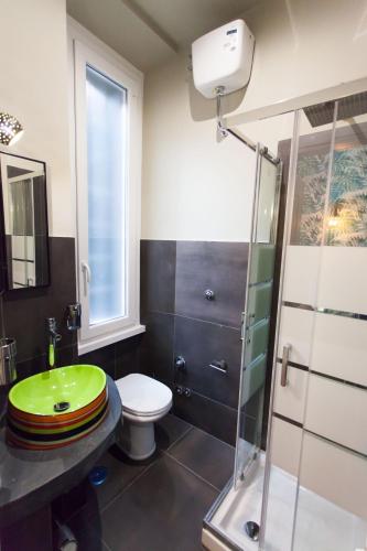 Bathroom, Altair Guest House in San Giovanni
