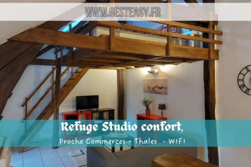 Guestroom, Refuge confort, Wifi, Equipe, Proche centre-ville in Les Molieres (Ile-de-France)