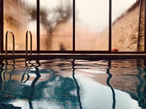 Astorga. León. Piscina. Casa Val de San Lorenzo. (Astorga. Leon. Piscina. Casa Val de San Lorenzo.) in 聖洛倫索瓦爾