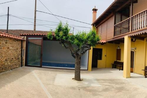 Astorga. León. Piscina. Casa Val de San Lorenzo. (Astorga. Leon. Piscina. Casa Val de San Lorenzo.) in 聖洛倫索瓦爾