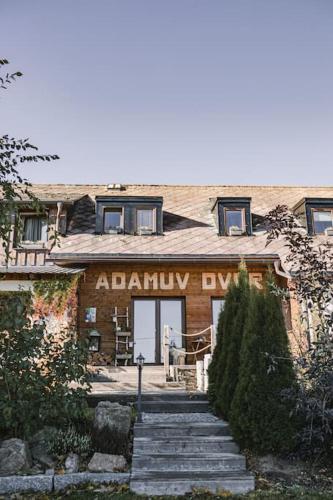 Chalupa Adamův Dvůr (Chalupa Adamuv Dvur) in Zdíkov