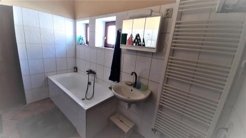 Vannas istaba, Apartmán nad Teplou Vltavou (Apartman nad Teplou Vltavou) in Lenora