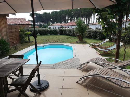 Maison moderne proche lac et plage in Leon