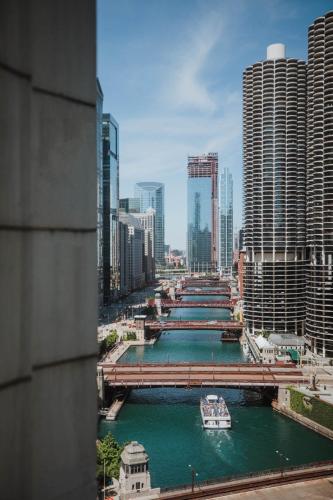 Club Quarters Hotel Wacker at Michigan, Chicago in Chicago, USA