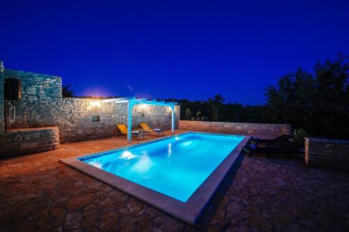 MY DALMATIA - Holiday home Korlat with private pool