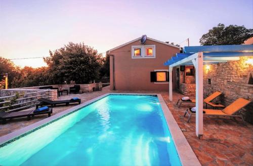 MY DALMATIA - Holiday home Korlat with private pool