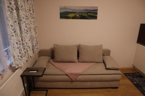 One-Bedroom Apartment image 5