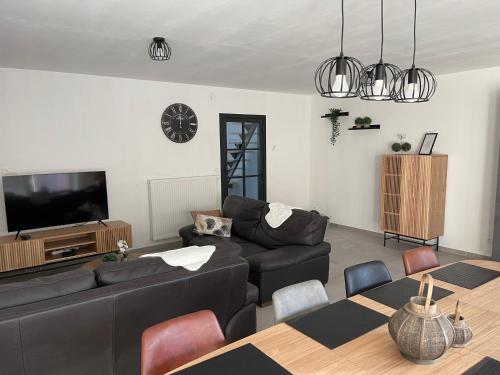 Iekārtas, THE 77 work or holiday new home in Comines-Warneton