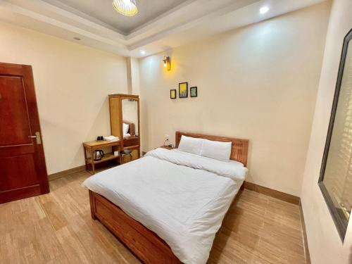 Budget Double Room image 2