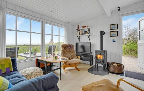 1 Bedroom Lovely Home In Brenderup Fyn in Vedelshave