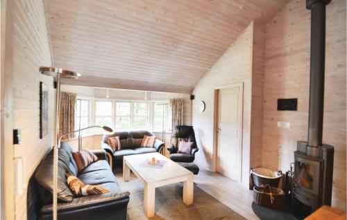 Holiday Home A Hveyselsvej With Shower And Fireplace in Osterby
