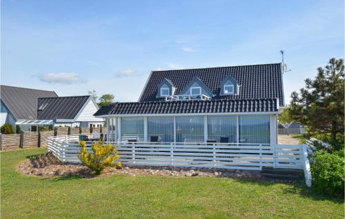 Lovely Home In Ebeltoft With Indoor Swimming Pool