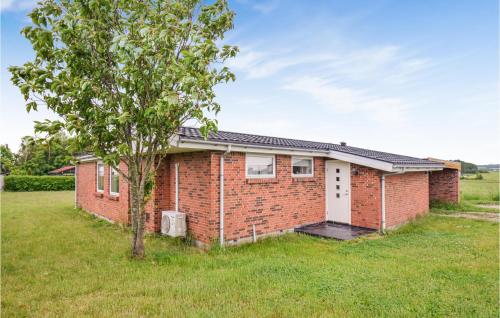 Amazing Home In Eg With 3 Bedrooms And Wifi