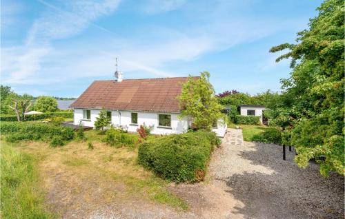 Lovely Home In Stege With Kitchen