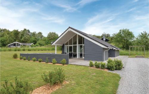 Nice Home In Ebeltoft With Kitchen