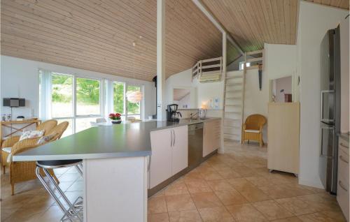 Nice Home In Ebeltoft With Kitchen