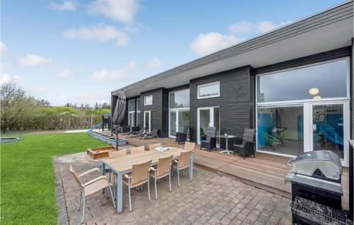 Awesome Home In Hemmet With 4 Bedrooms, Sauna And Wifi