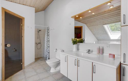 Bathroom, Holiday Home Blommestien Ii in Idestrup