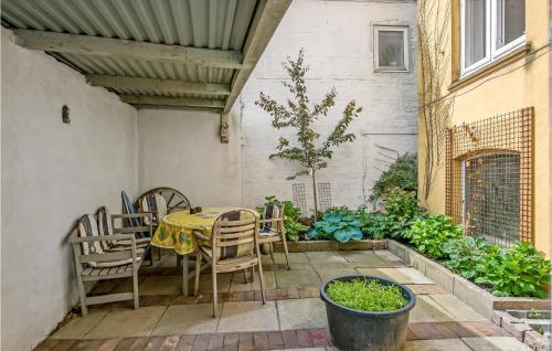  Two-Bedroom Apartment In Aabenraa in Aabenraa