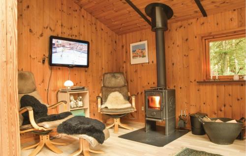  Beautiful Home In Tim With 3 Bedrooms And Wifi in Alrum