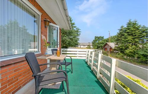 Balcony/terrace, 1 Bedroom Cozy Apartment In Allinge in Tejn