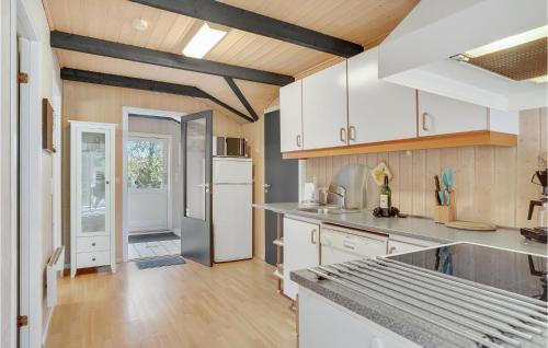 Kitchen, Three-Bedroom Holiday Home In Hemmet in Skuldbol