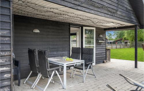  One-Bedroom Holiday Home In Dragor in Dragør