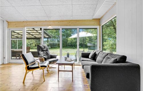  Three-Bedroom Holiday Home In Idestrup in Bøtø By