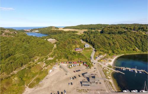 Beach, Cozy Apartment In Allinge With Kitchen in Slotslyngvej
