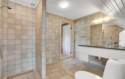 Bathroom, Stunning Home In Rømø With Kitchen in Romo Kirkeby