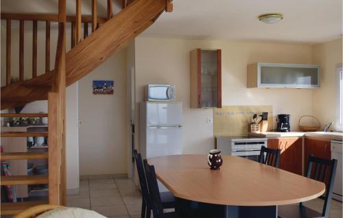 Nice Home In Saint Michel En Greve With Wifi