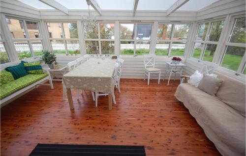  Awesome Home In Tranekr With 4 Bedrooms in Skattebølle