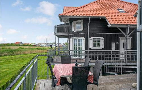 Awesome Apartment In Bogense With House Sea View