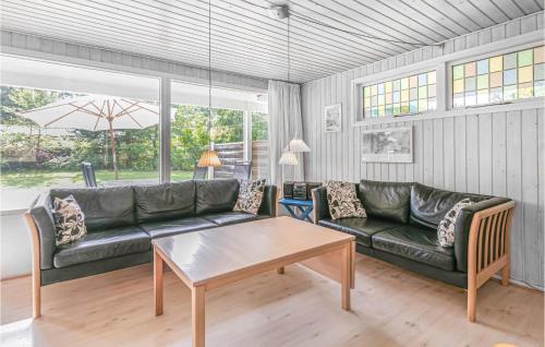 Awesome Home In Aakirkeby With Wifi